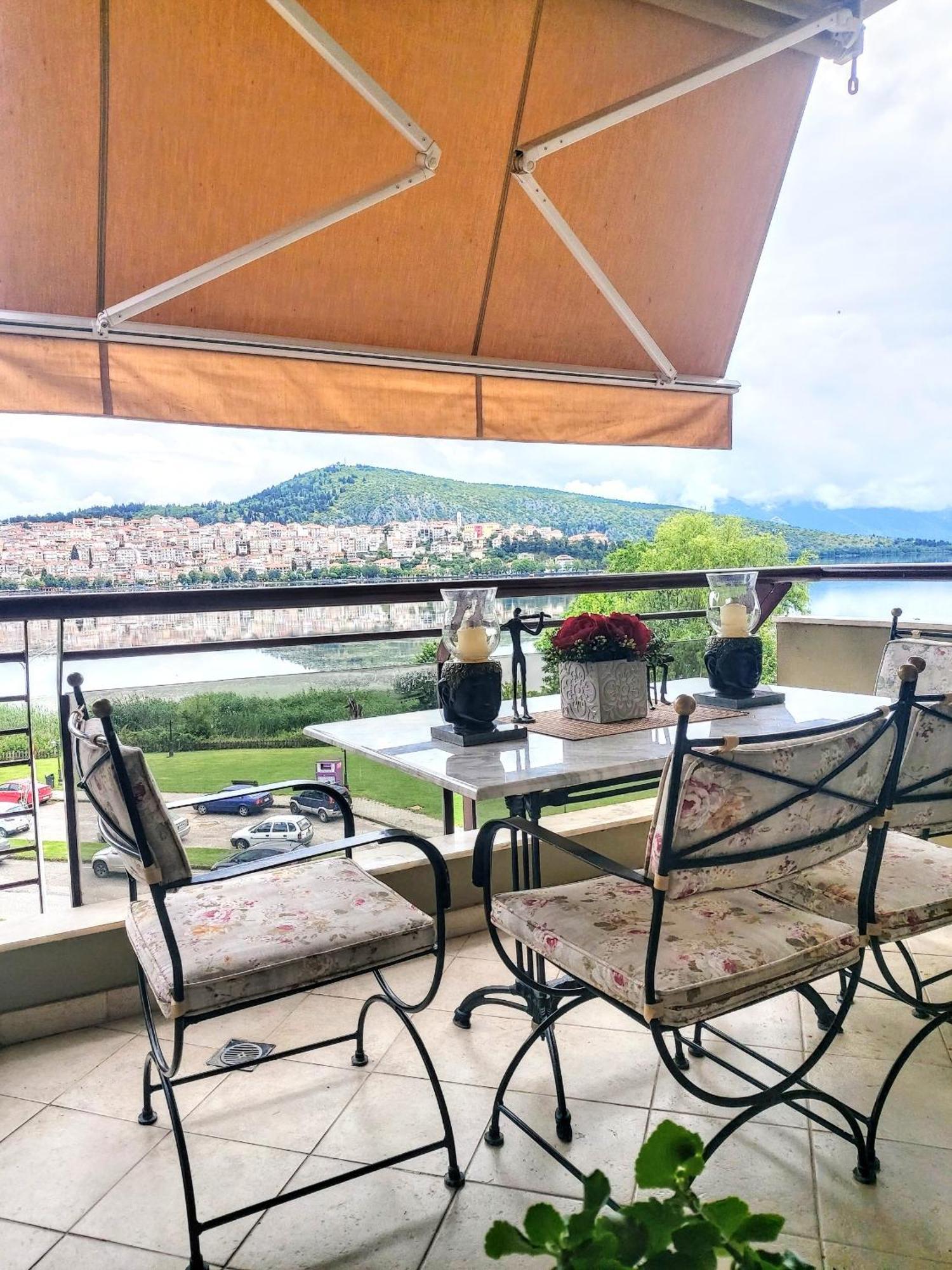 Classic Apartment With Beautiful View Kastoria Exterior foto